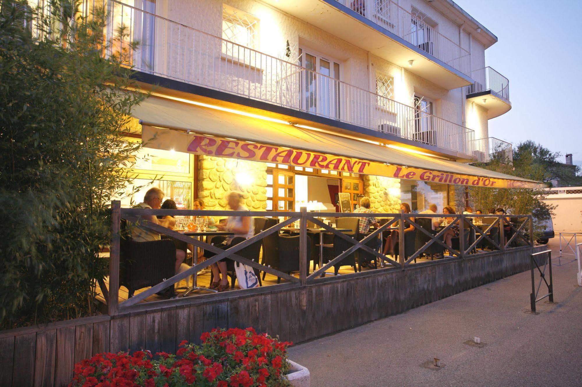 Hotel The Originals Perpignan Sud Le Grillon D'Or Le Boulou Exteriör bild