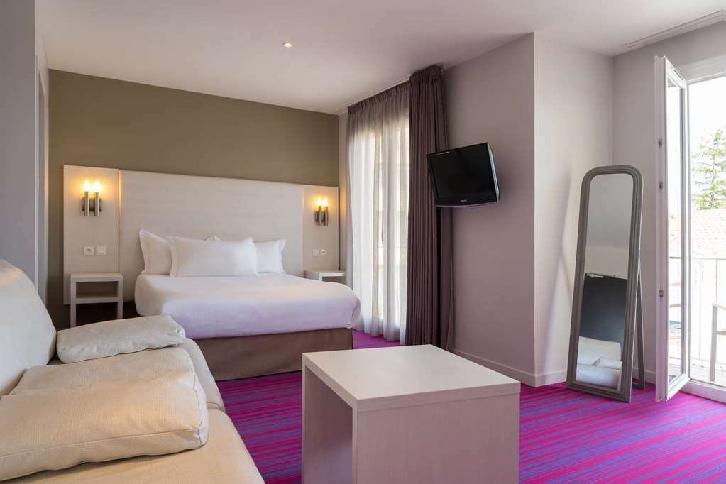 Hotel The Originals Perpignan Sud Le Grillon D'Or Le Boulou Rum bild